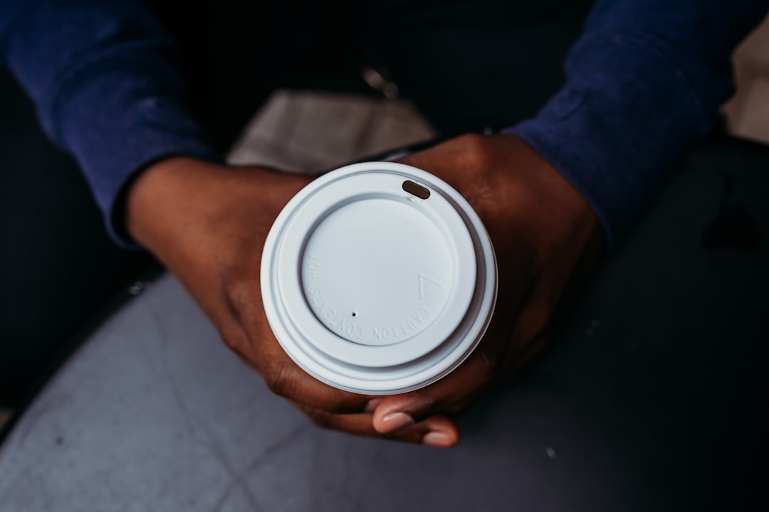 Its important to us to support creators, so when using this photo please give photo credit to Kati at xilophotography.com; Instagram @xilophotography. The creator featured can be found on Twitter @csallen. Full story: convertkit.com/courtland.